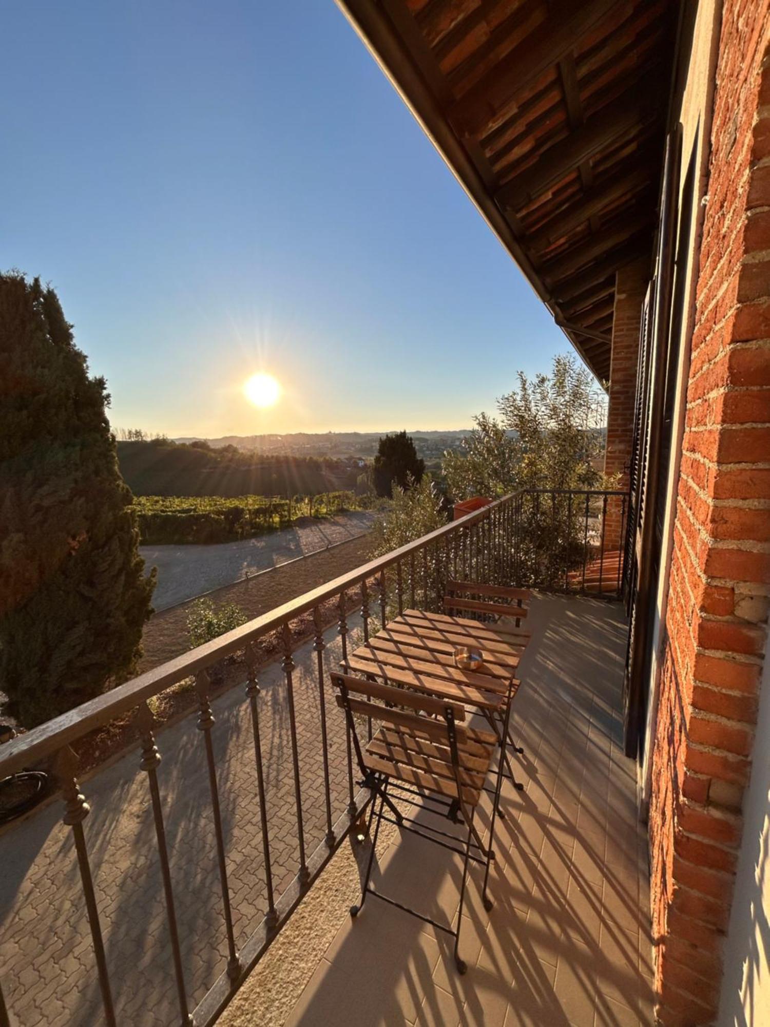 Tenuta Agricola La Cava- Cantina E Agriturismo San Damiano dʼAsti Extérieur photo